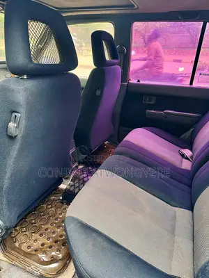 Toyota Hilux 1989 Burgundy