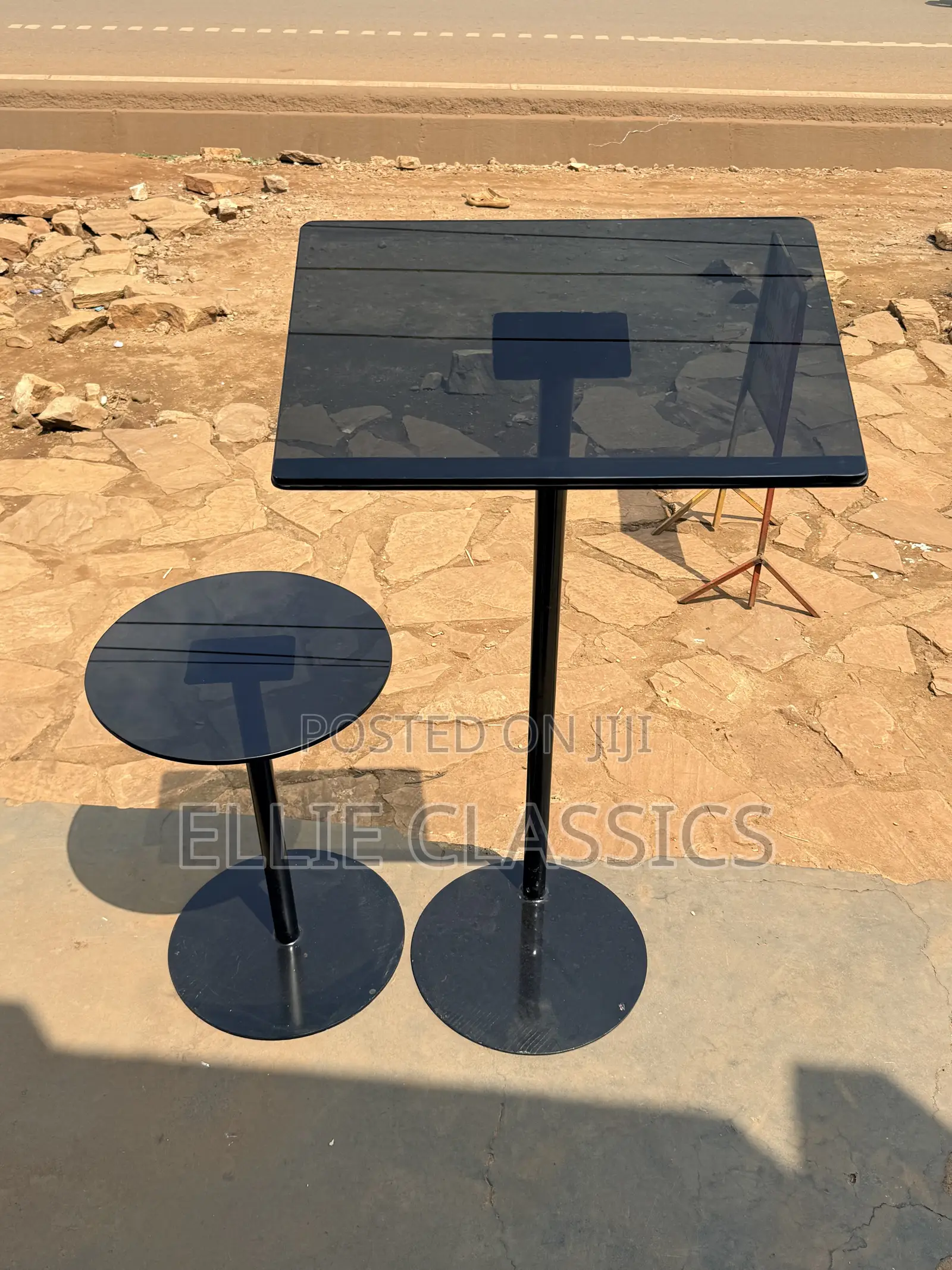 Single Stand Set. (Black)