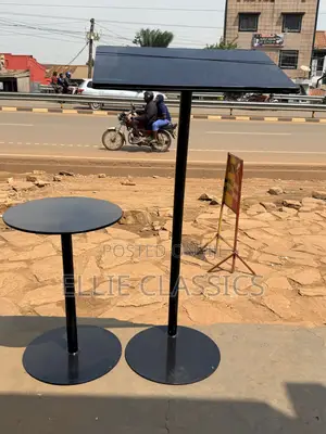 Single Stand Set. (Black)