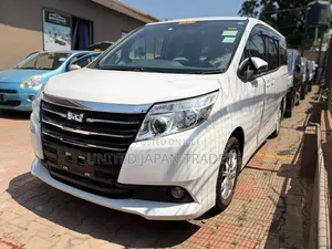 Toyota Noah 2017 White