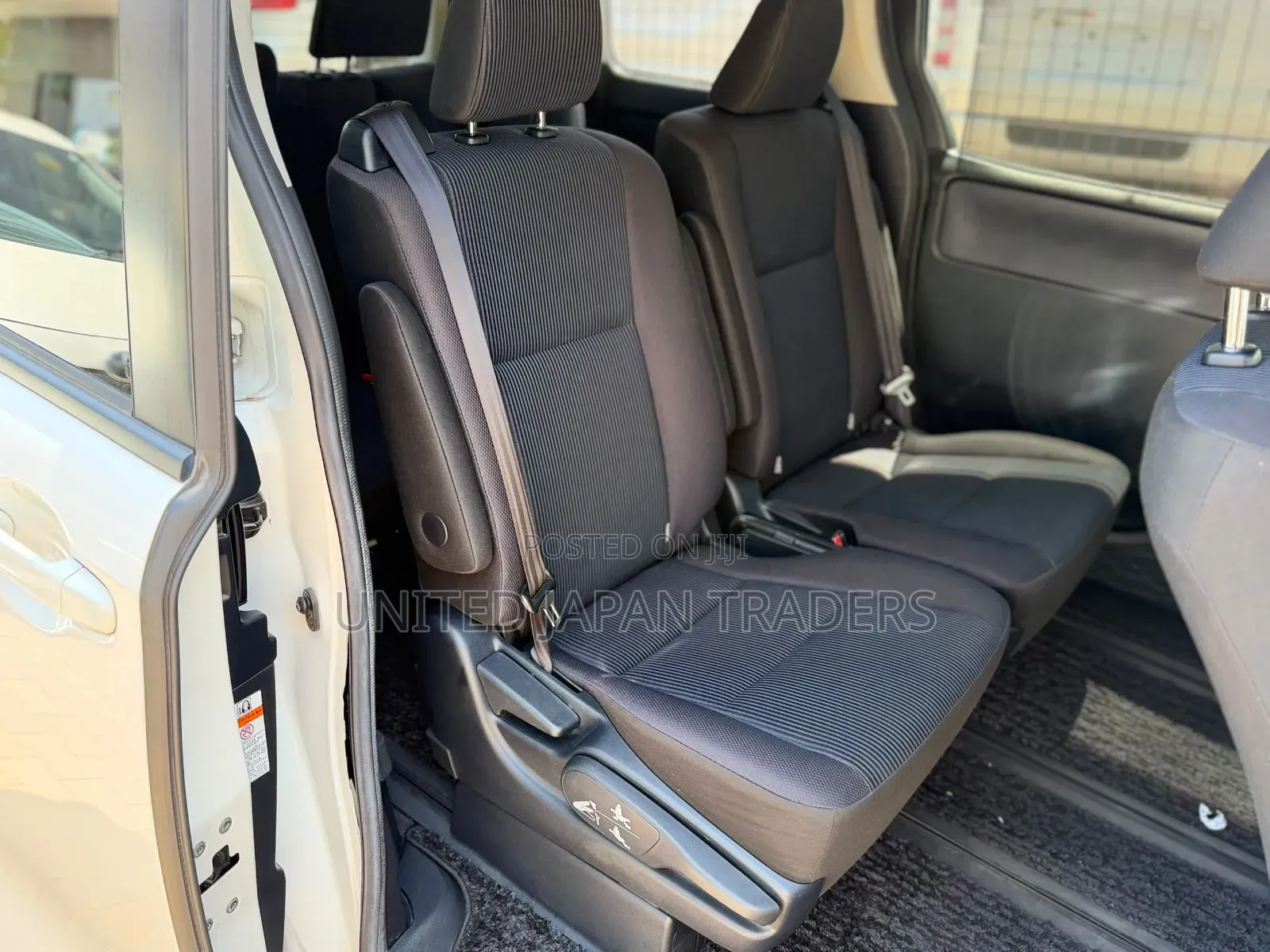 Toyota Noah 2017 White