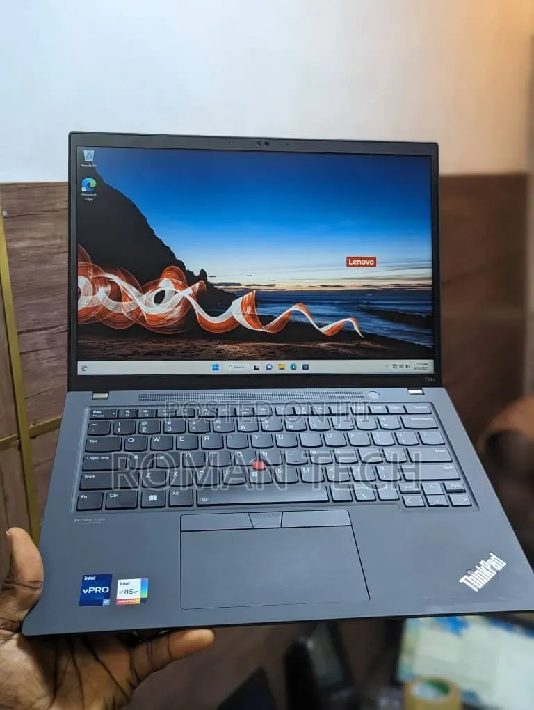 New Laptop Lenovo ThinkPad T14s Gen 2 16GB Intel Core i5 SSD 512GB