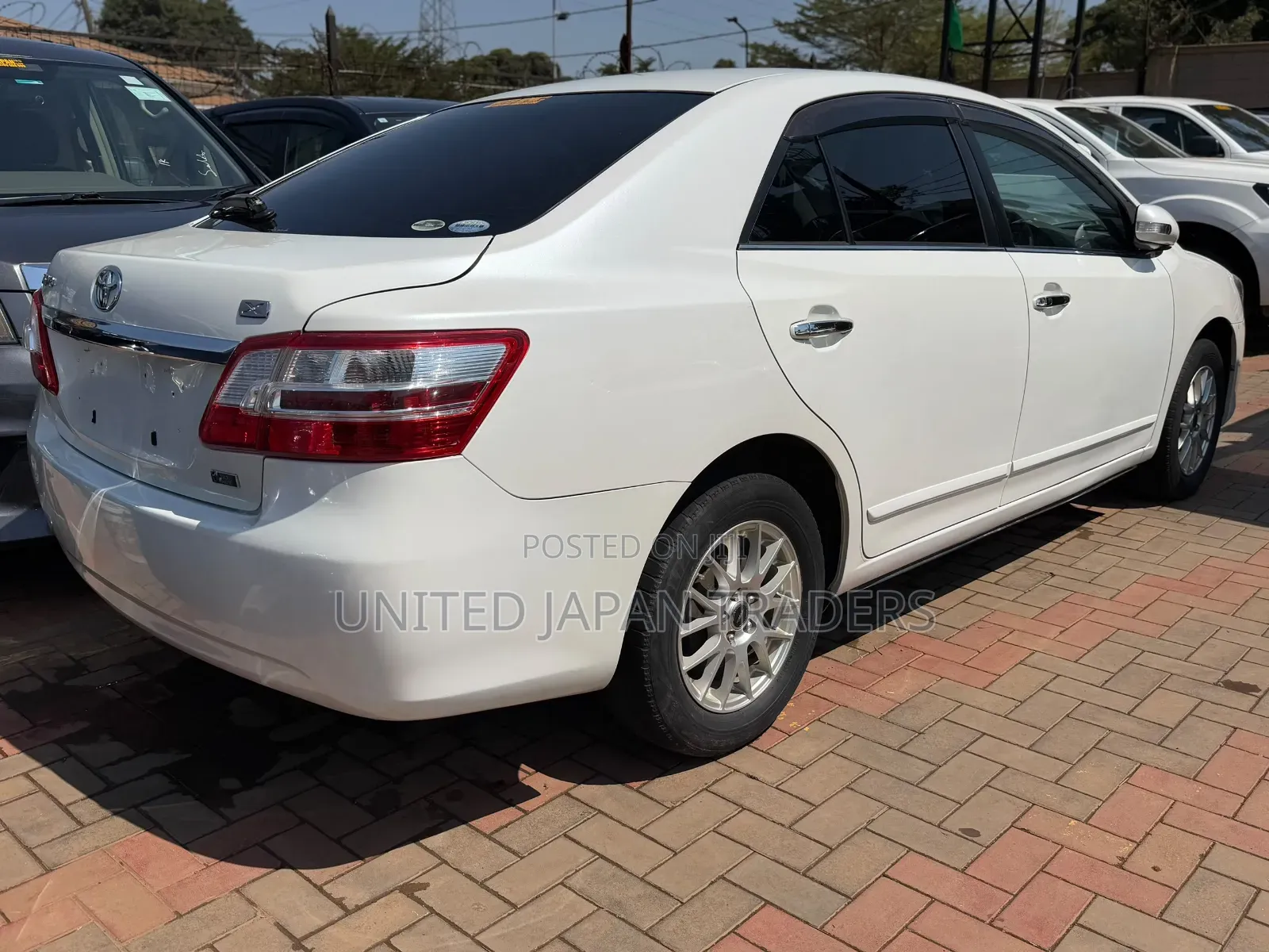 Toyota Premio 1.8 AWD 2011 White