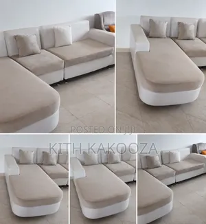 Luxurious Sofa Set