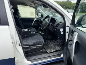 Toyota Land Cruiser Prado 2019 White