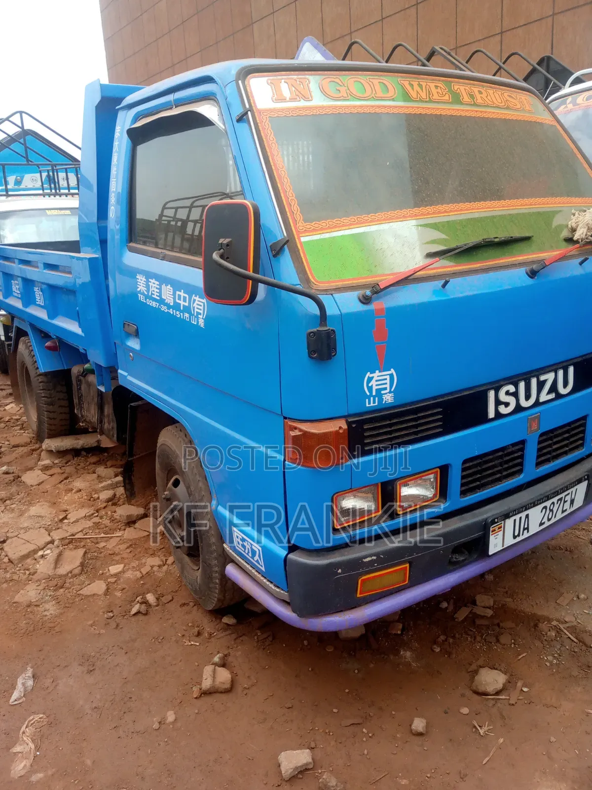 Isuzu Elf Tipper