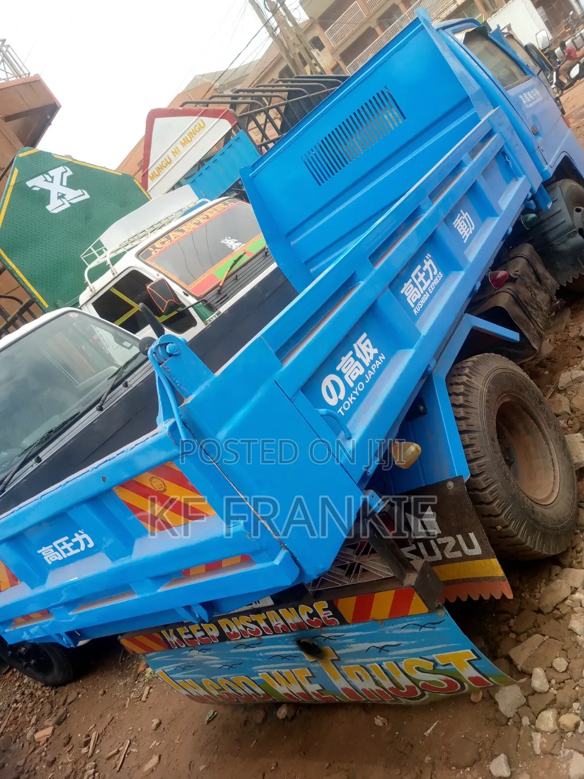 Isuzu Elf Tipper