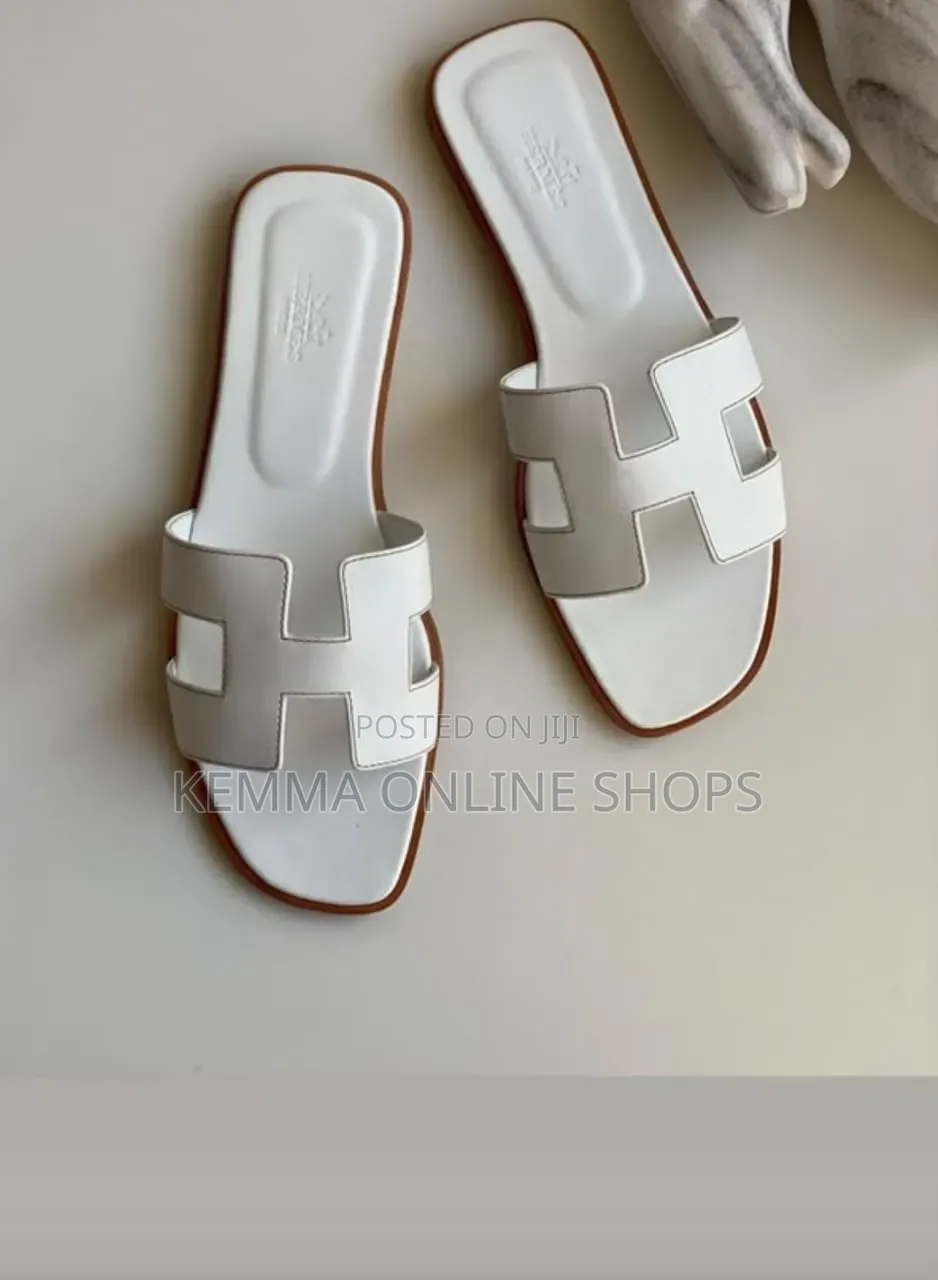 Hermès Oran Leather Sandals