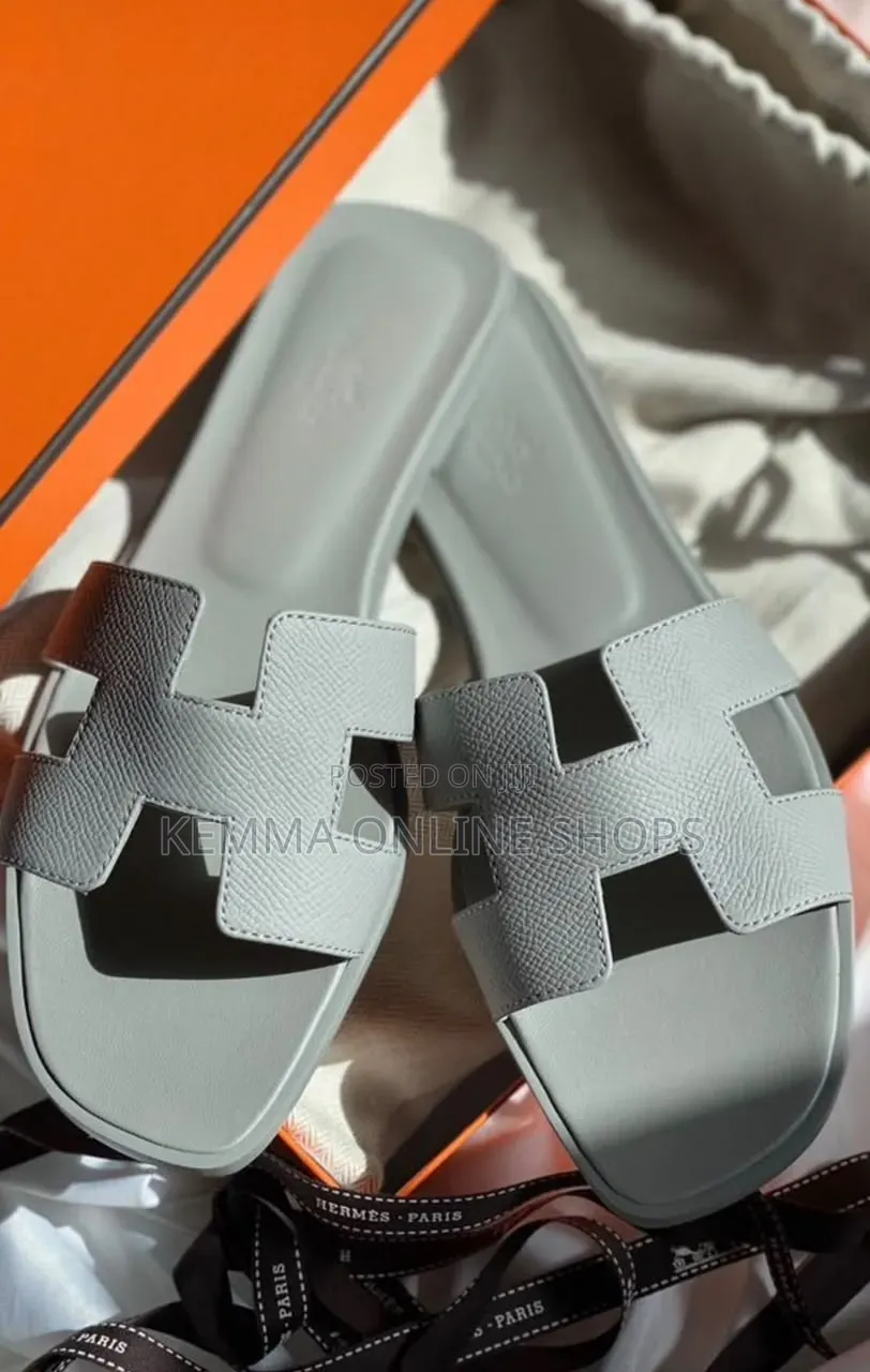 Hermès Oran Leather Sandals