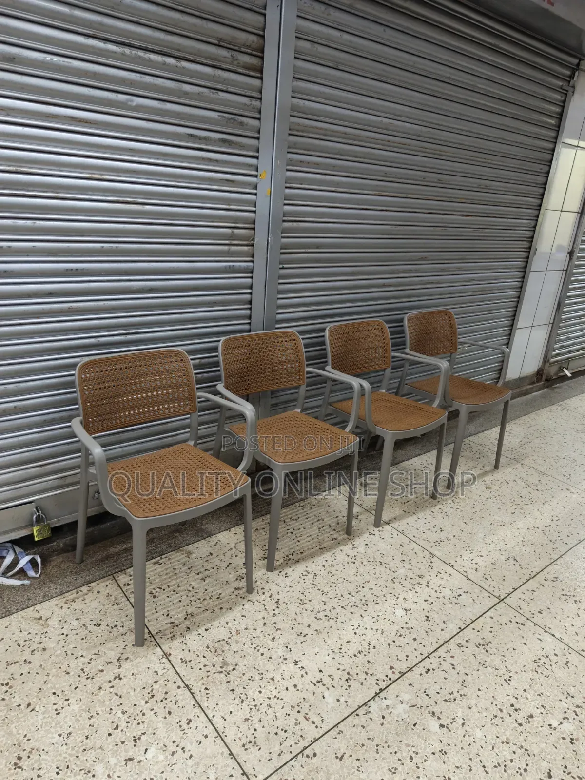 Mesh Backed Plastic Chairs Plastic Chairs