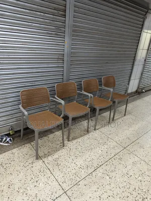Mesh Backed Plastic Chairs Plastic Chairs