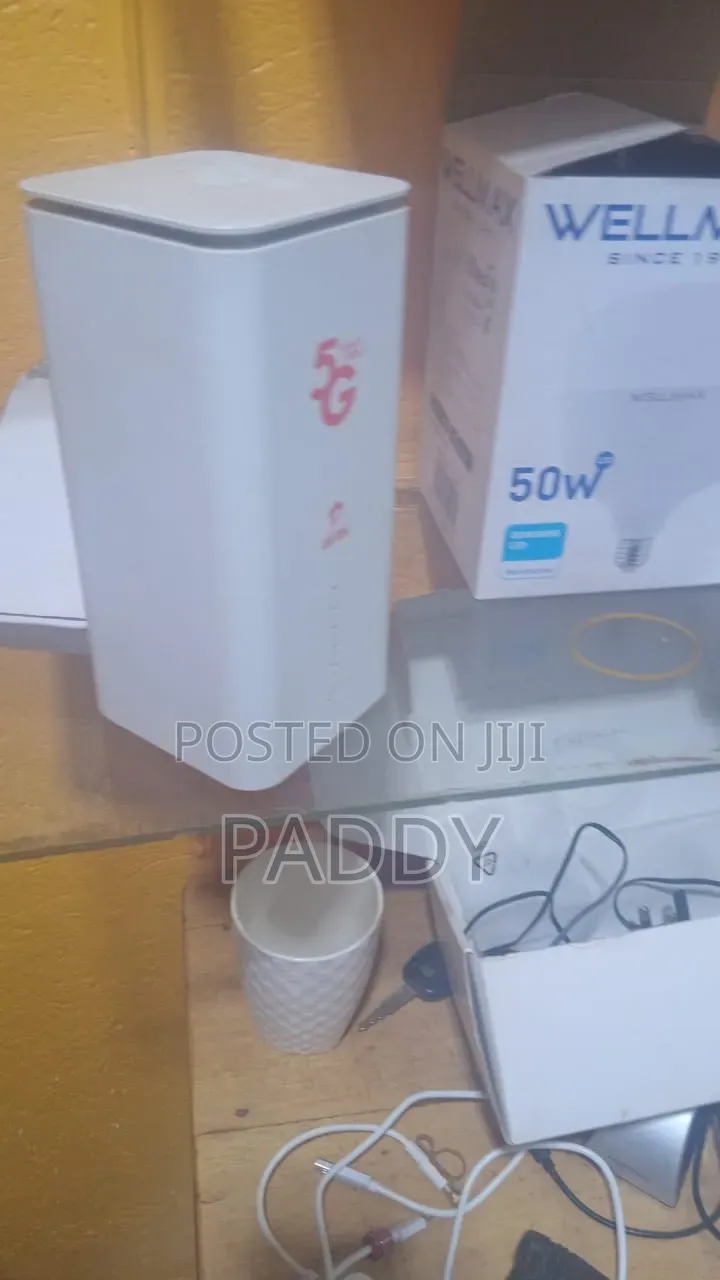 UNLOCKED 5G Router Savgo