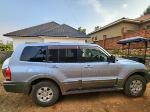 Mitsubishi Pajero 3.5 V6 GDI Elegance Automatic 2005 Gray