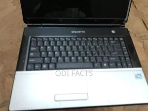 Laptop Gigabyte AERO 15 Classic 4GB Intel Core 2 Duo HDD 320GB