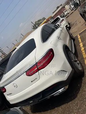 Mercedes-Benz GLE-Class 2019 White