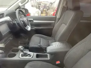 Toyota Hilux 2021 Green