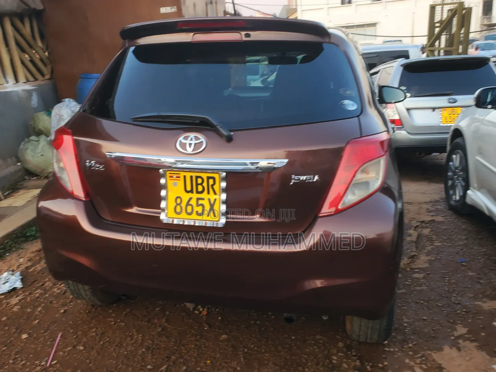 Toyota Vitz 2011 Maroon