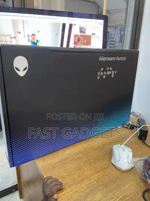 New Laptop Alienware 16 Aurora 16GB Intel Core i7 SSD 1T