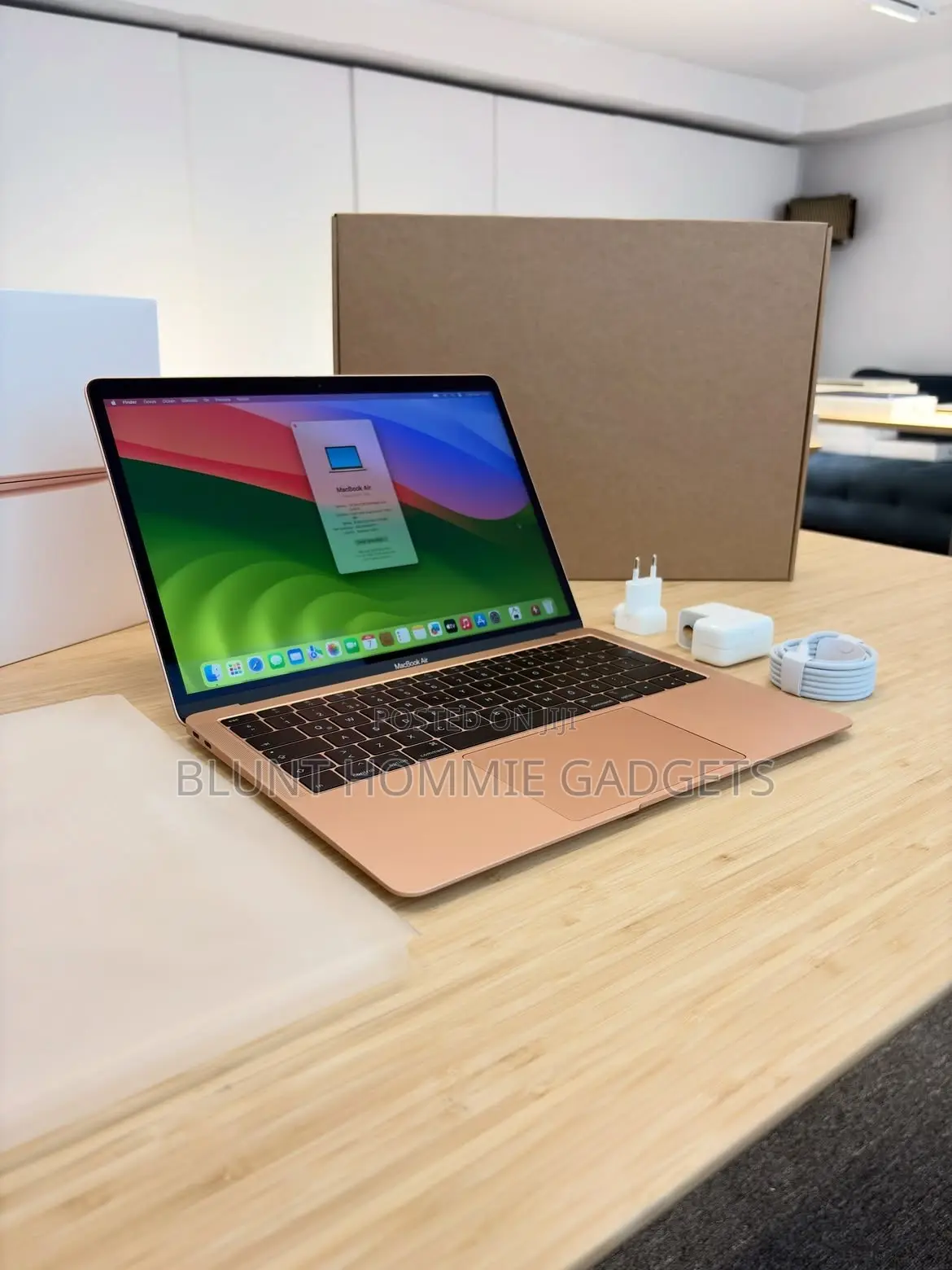 Laptop Apple MacBook Air 2018 8GB Intel Core i5 SSD 256GB