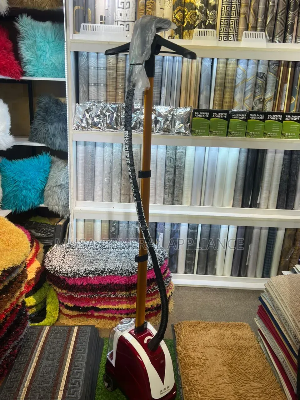 Upright Garment Steamer Features a Vertical Support Pole