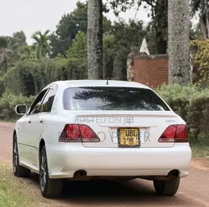 Toyota Crown 2009 White