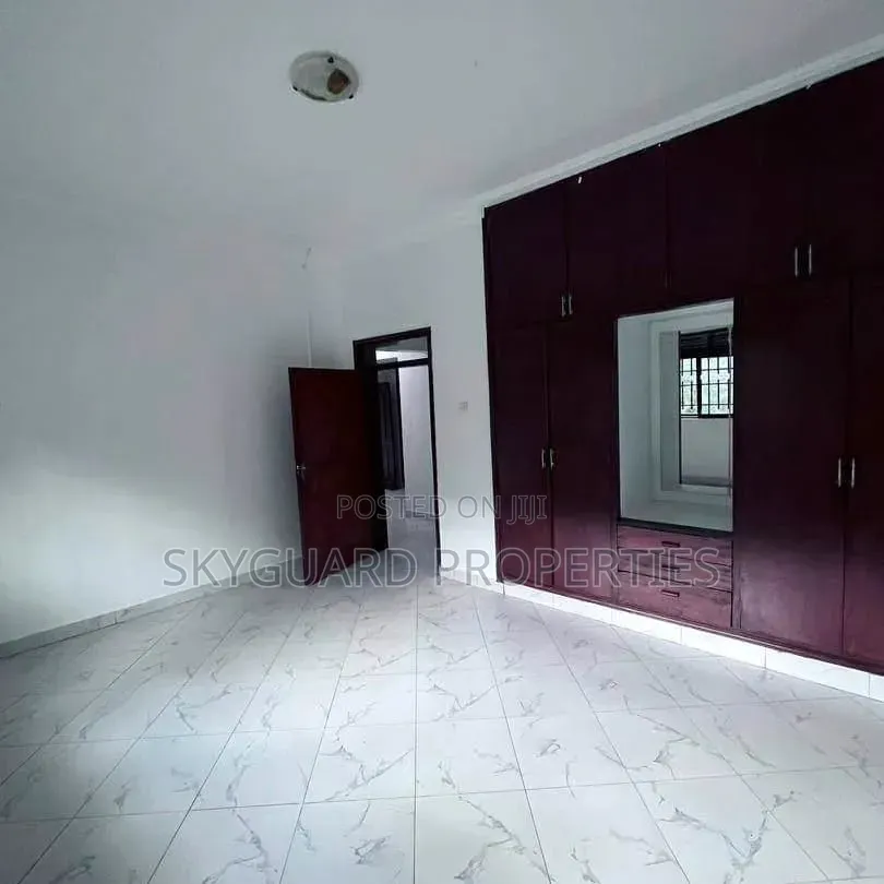5bdrm House in Buziga, Central Division for rent