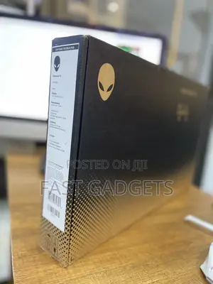 New Laptop Alienware 15 R2 16GB Intel Core i7 SSD 512GB