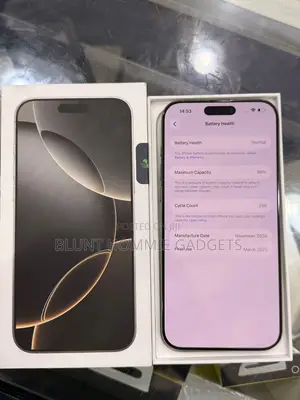 New Apple iPhone 16 Pro Max 256 GB Silver