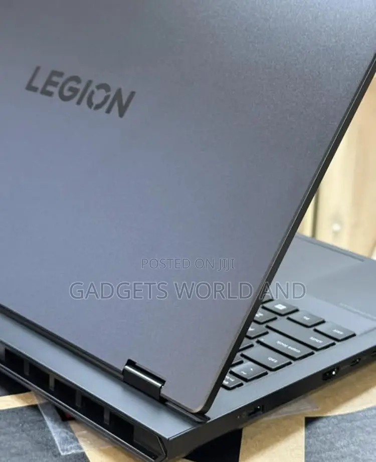 New Laptop Lenovo Legion 5 32GB Intel Core Ultra 9 SSD 1T