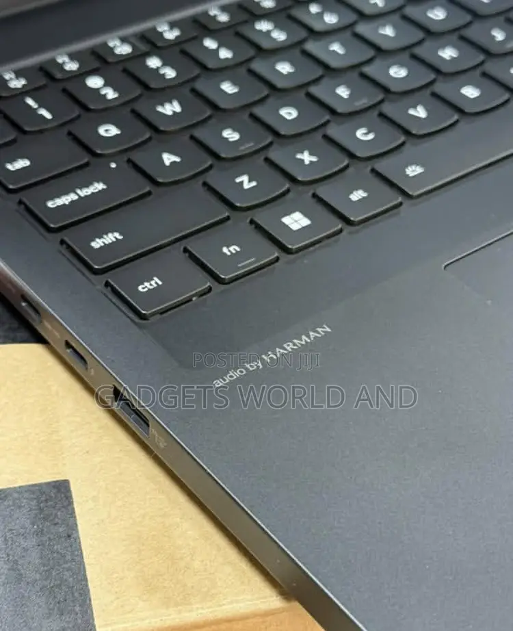 New Laptop Lenovo Legion 5 32GB Intel Core Ultra 9 SSD 1T