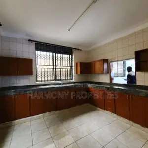 6bdrm House in Konge Lukuli, Central Division for rent