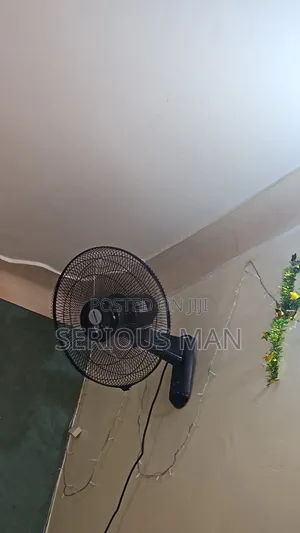 Geepas Wall Fan With Remote Control SF-8007WR16 Inch _ Blac