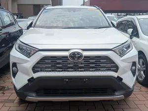 Toyota RAV4 2020 White