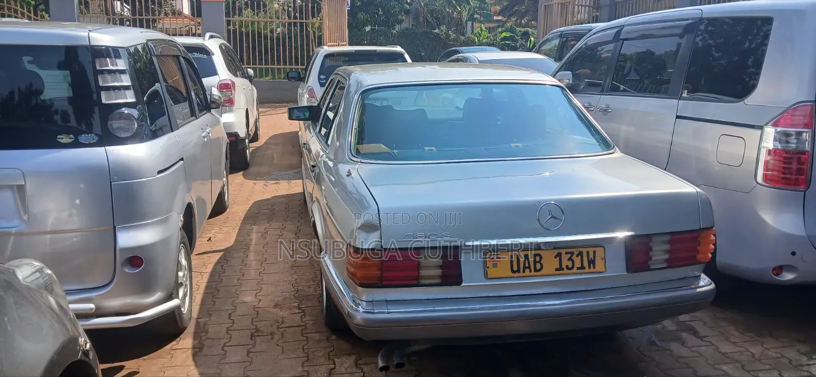 Mercedes-Benz 280E 1985 Gold