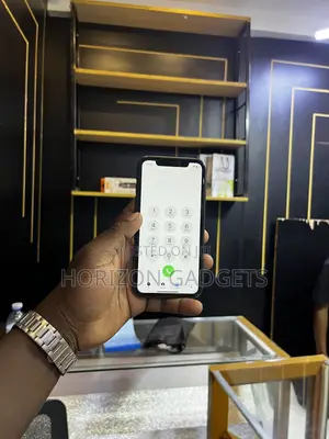 Apple iPhone 11 64 GB Black