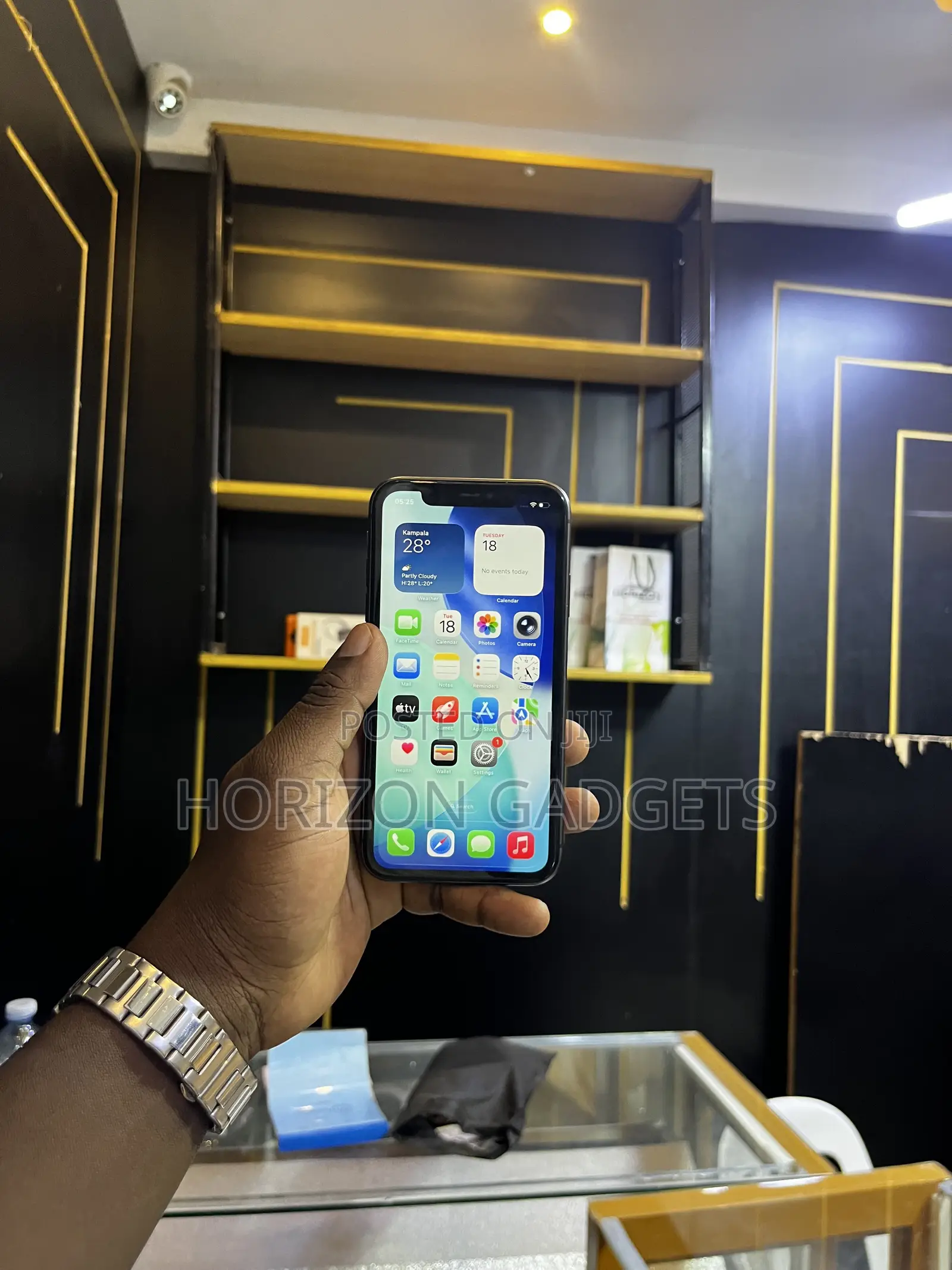Apple iPhone 11 64 GB Black