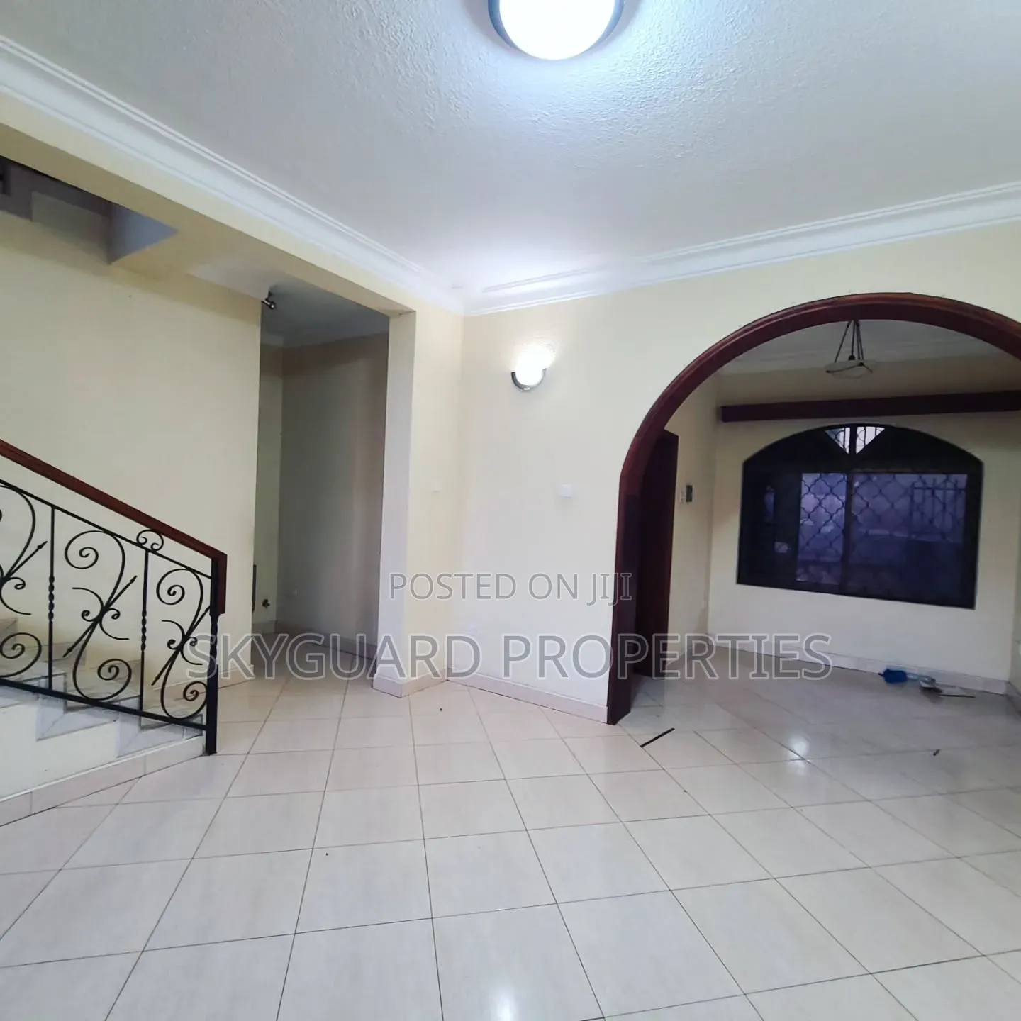 2bdrm Apartment in Konge Lukuli, Central Division for rent
