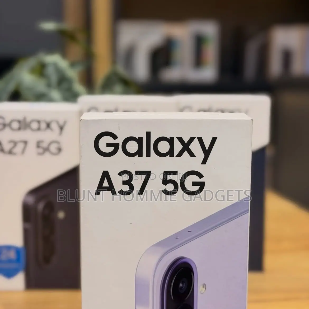 New Samsung Galaxy A37 128 GB Purple