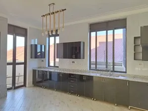 6bdrm Mansion in Kigo, Central Division for rent