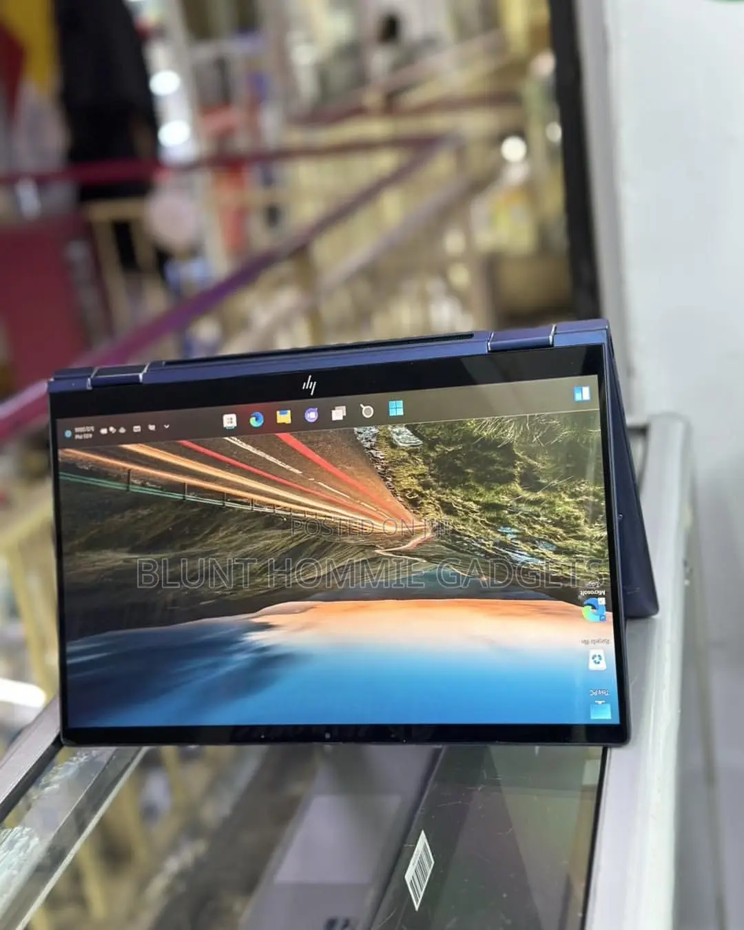 Laptop HP Elite Dragonfly x360 8th Gen 8GB Intel Core i5 SSD 256GB
