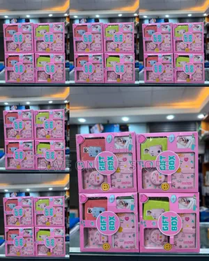 Fujifilm Instax Mini 12 Gift Box.