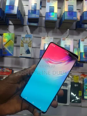 New Samsung Galaxy S10 5G 256 GB Silver