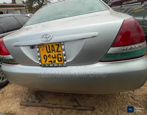 Toyota Mark II 2004 Silver