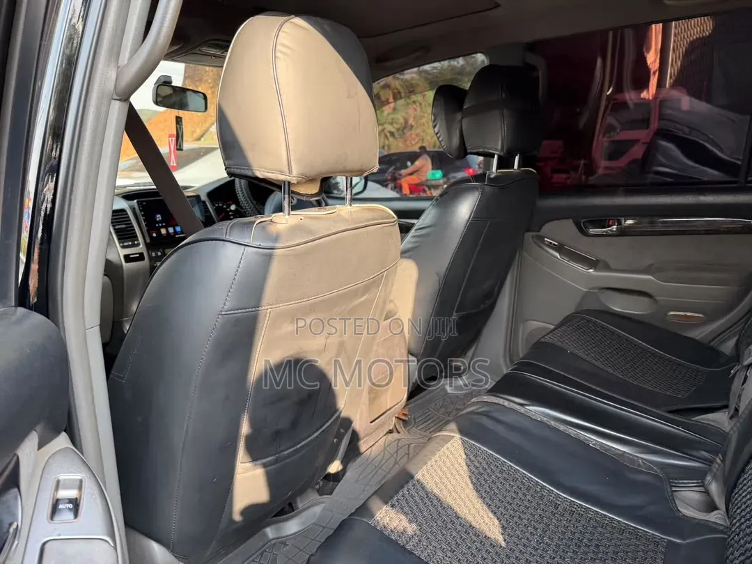 Toyota Land Cruiser Prado 2009 Black