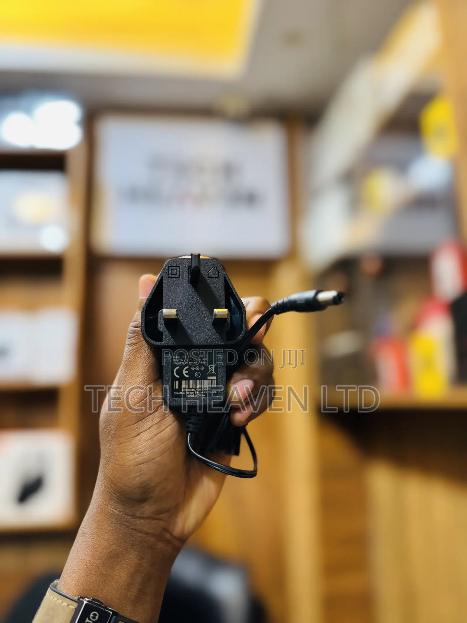 12V 1.5A Router Adapter.