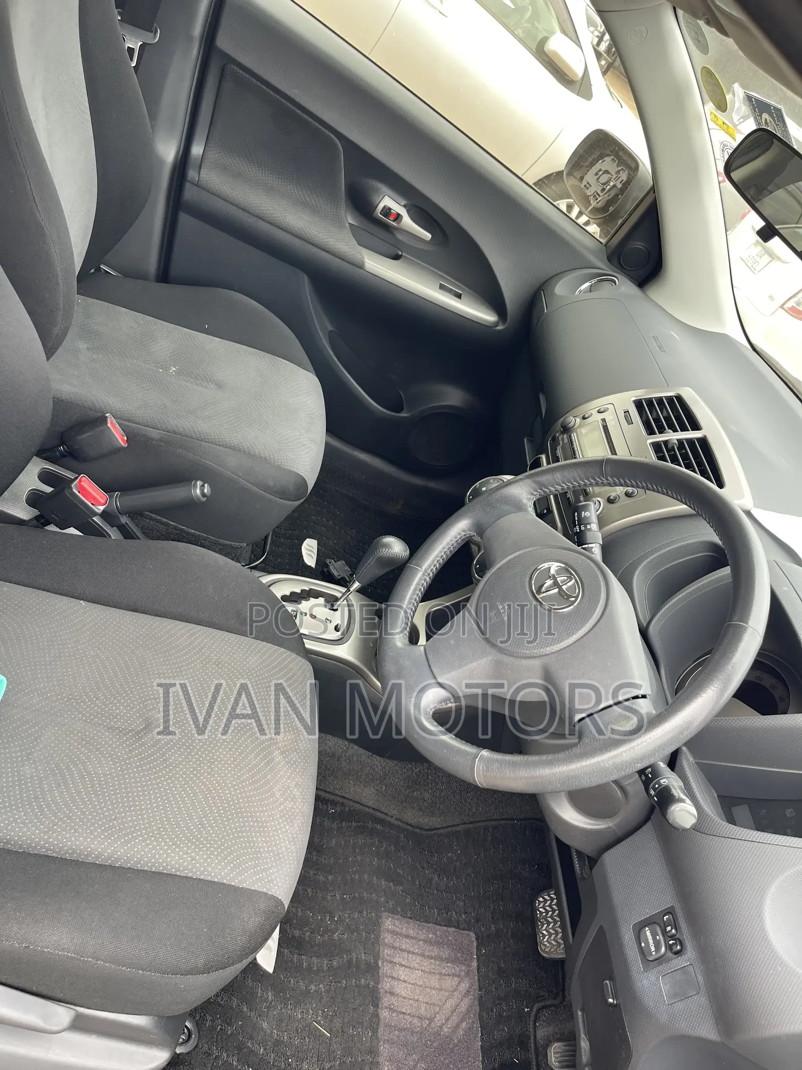 Toyota IST 2013 Black