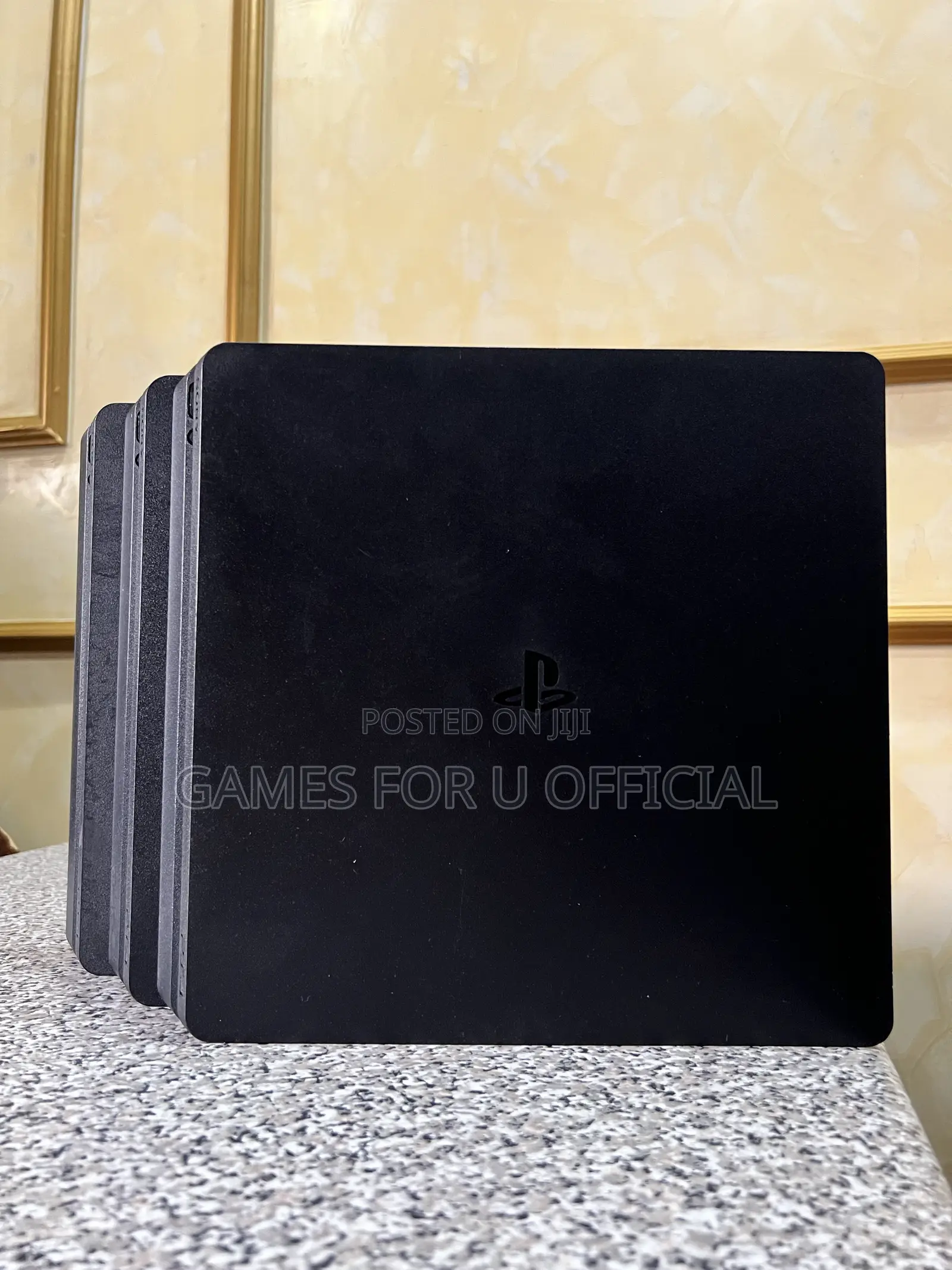 PS4 SLIM Charcoal Black Chipped UK