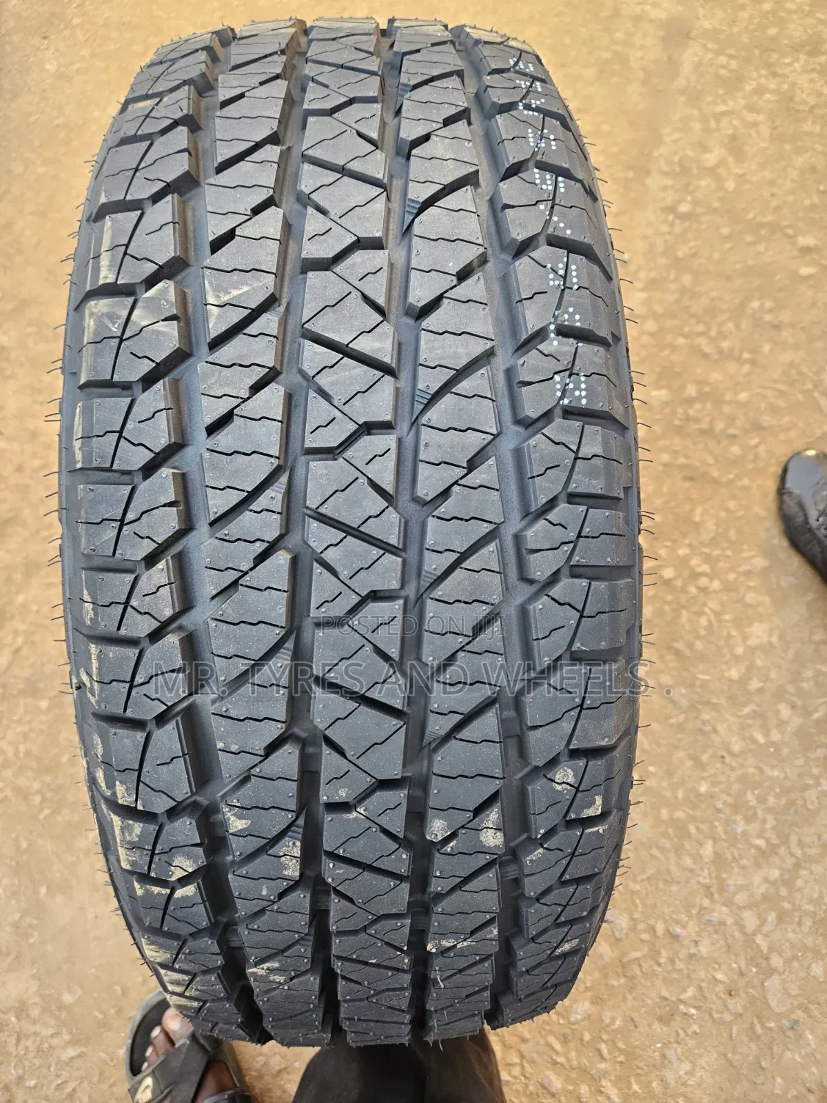 235 55 R18 ROADX RXQUEST AT21,the Brothr to Kapsin Very Original Tires