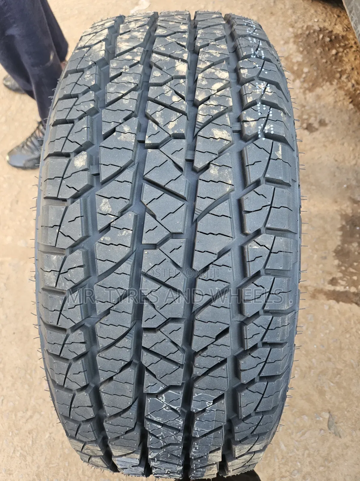 235 55 R18 ROADX RXQUEST AT21,the Brothr to Kapsin Very Original Tires