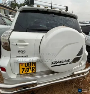 Toyota RAV4 2009 White